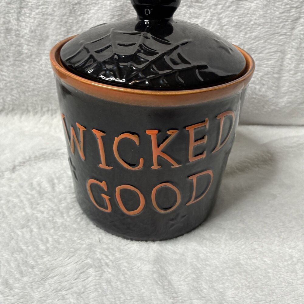Boney Bunch HALLOWEEN 2016 YANKEE CANDLE Wicked Good Cookie Jar Canister Spider